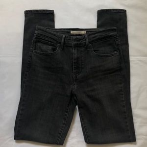 Black-Gray 721 Levi’s High Rise Skinny Jeans Sz 26